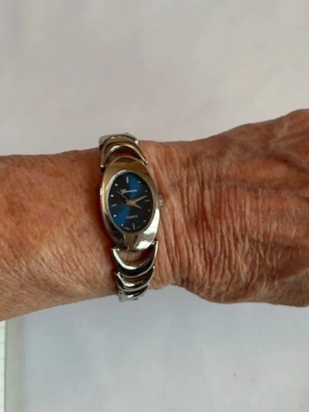 GENEVA | Silver-tone Bracelet watch Blue Dial Classic-EUC-NEW Battery